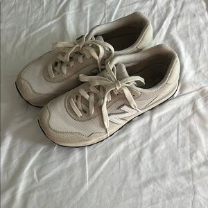 New Balance Cream Sneakers Minimalist Athletic Style 515